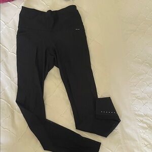 Old Navy black leggings with pocket